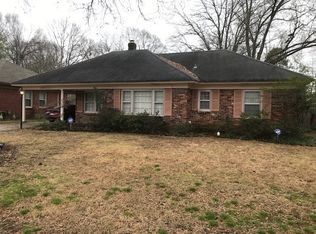 5261 Quince Rd, Memphis, TN 38117
