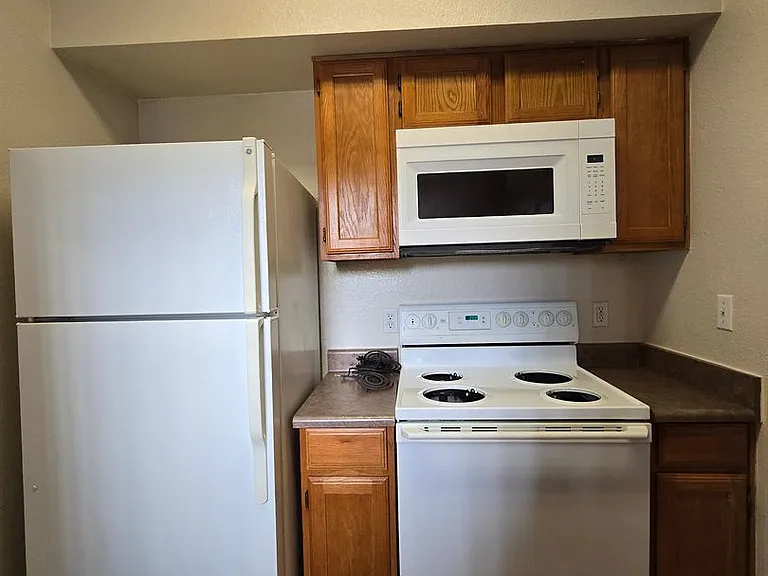 9620 W Russell Rd #1122 — Photo 10