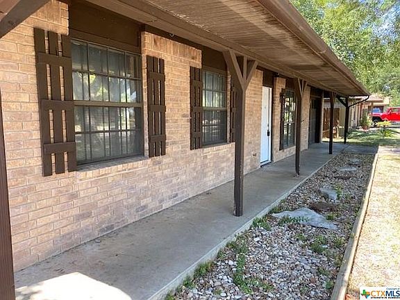 2nd image of 1005 Lindsey Cir