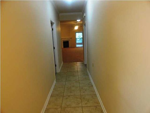 3rd image of 1361 Greenvista Ln