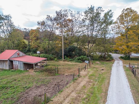 5th image of 6520 Blue Willow Ln