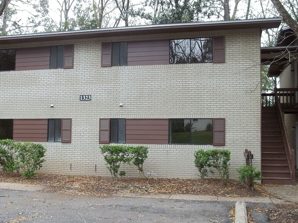 1st image of 1323 Charlotte St #D