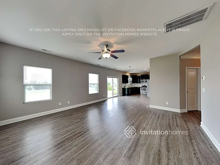 5365 Roberta Crossing Dr — Photo 4