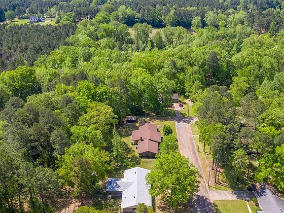 5th image of 304 Pine Forest Ln