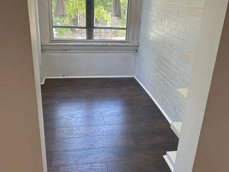 5740 Elmer Street — Photo 18