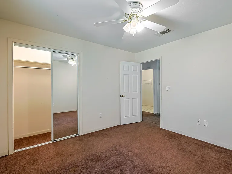 8 Vick Rd — Photo 16