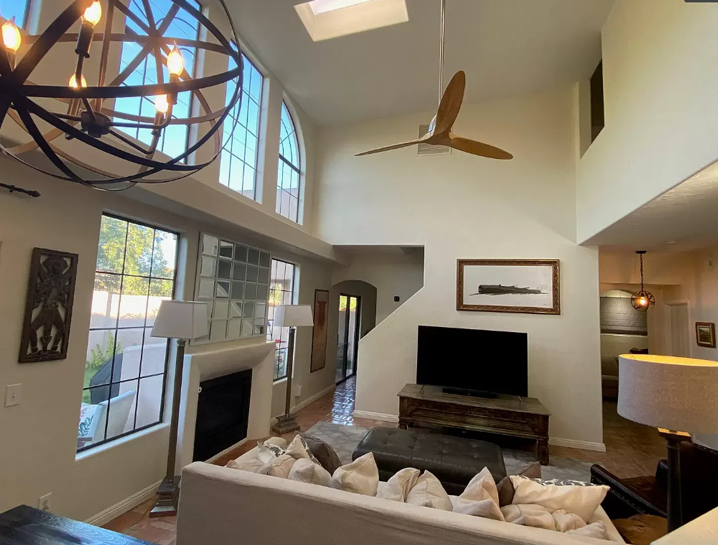 Beautiful 3 bedroom 3 bath home — Photo 3