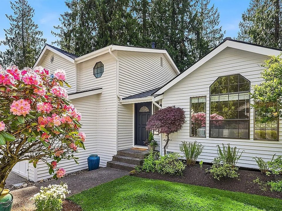 1st image of 22520 NE 14th Dr