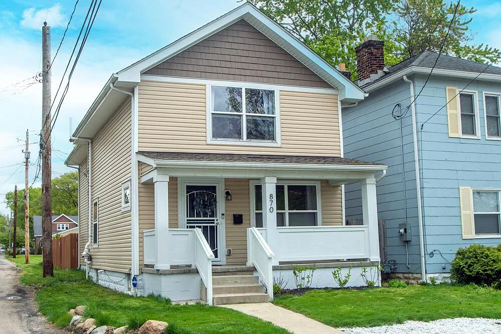 870 Wager St photo 1