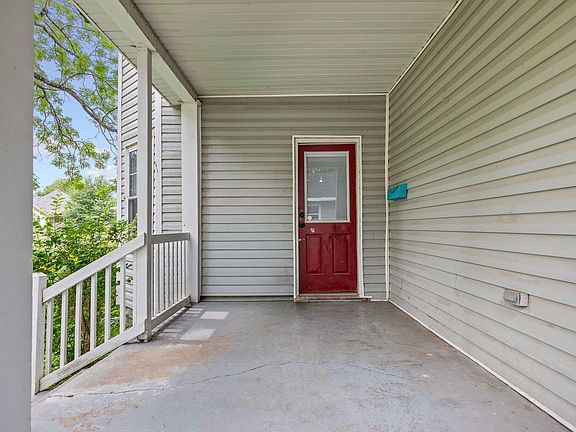 3rd image of 1117 W Lynn Street