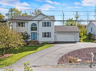 3 Pauline Dr, Clarks Summit, PA 18411
