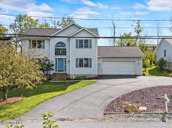 3 Pauline Dr, Clarks Summit, PA 18411