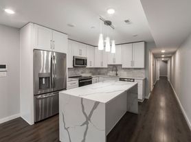 751 N 20th Street, 4
