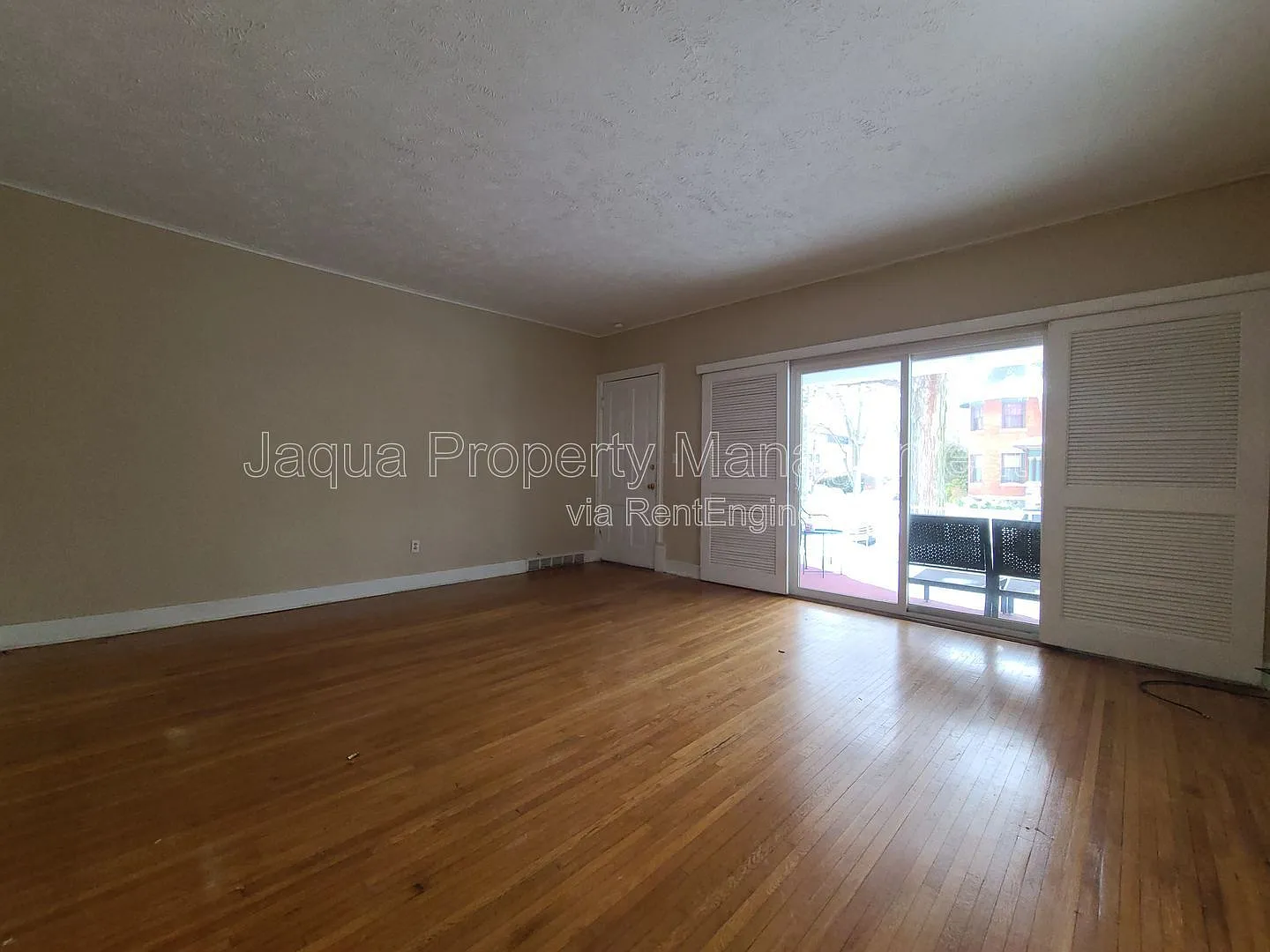 2 bed, 1.0 bath, $1,700 — Photo 3