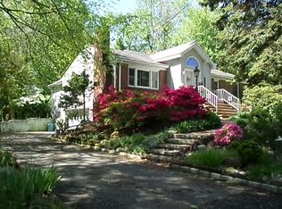 82 Demarest Ave, Closter, NJ 07624