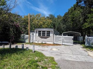 9843 Lake Dr, New Port Richey, FL 34654