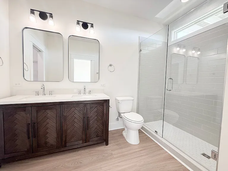 1373 Meridian St — Photo 15