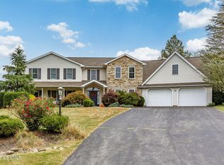 14 Fairfield Ln, Danville, PA 17821
