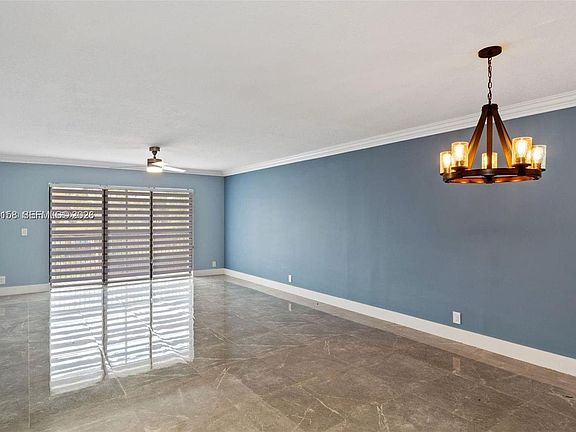 3rd image of 390 Racquet Club Rd APT 202