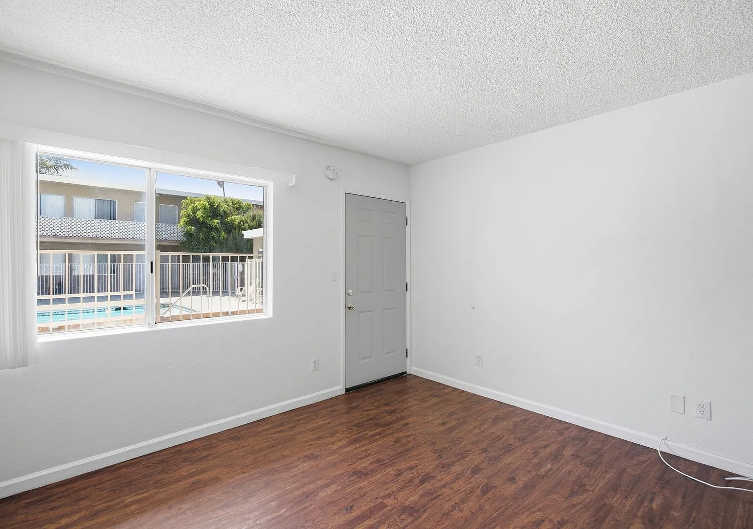 475 E Foothill Blvd — Photo 1