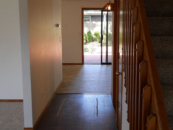 5th image of 14006 NE 8th St