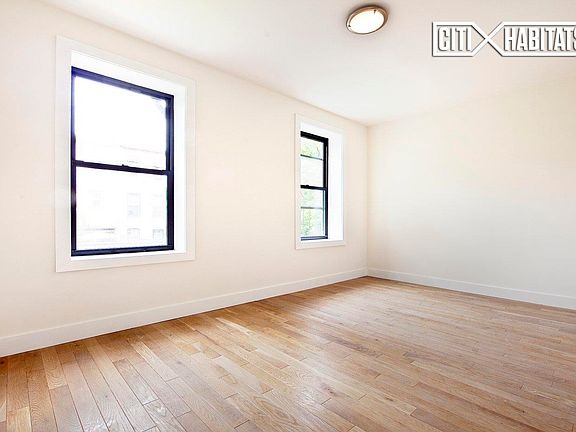 4th image of 375 Chauncey St APT 3L