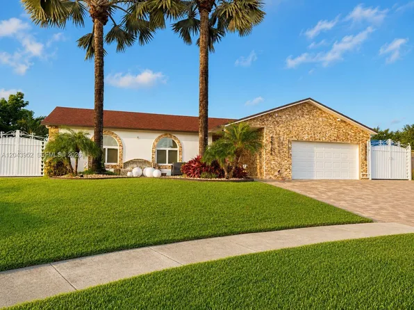 26764 SW 122nd Pl, Homestead, FL 33032