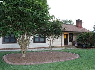 6404 Clearwater Dr, Indian Trail, NC 28079