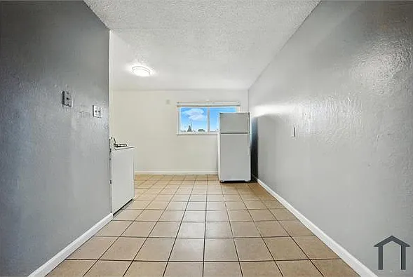 7123 Holly St #D — Photo 11