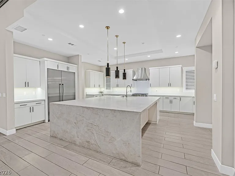 65 Garibaldi Way — Photo 11