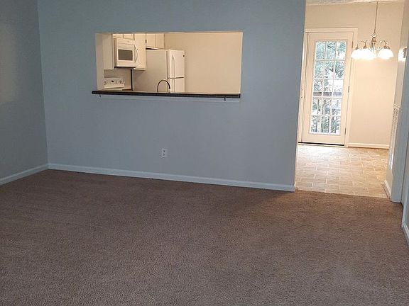 5th image of 150 Montview Forest Dr
