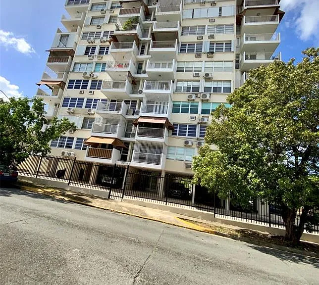 552 Austral #403 — Photo 1