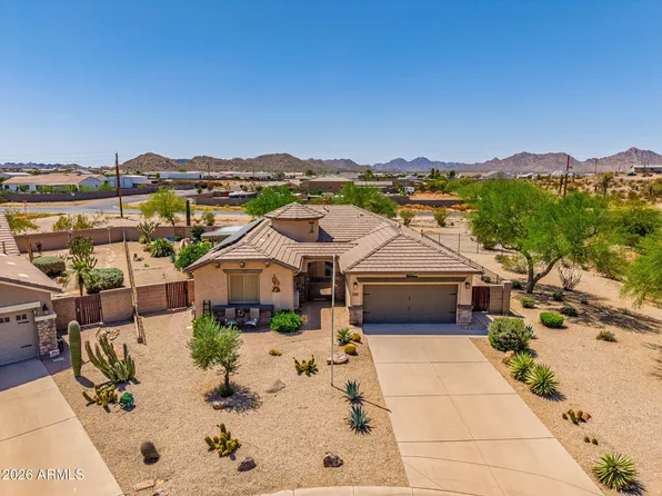 1197 W DESERT LILY Drive, San Tan Valley, AZ 85143