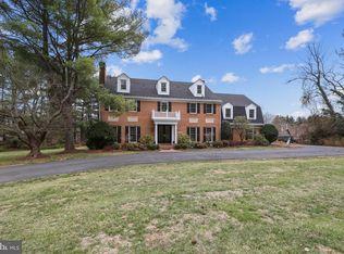 10605 River Oaks Ln, Potomac, MD 20854