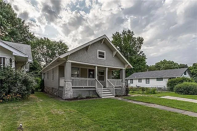 4417 Booth St — Photo 45