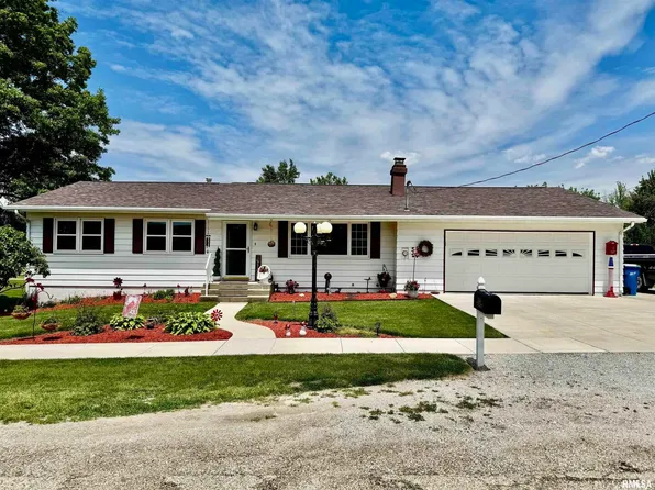 101 E 6th St, Sherrard, IL 61281
