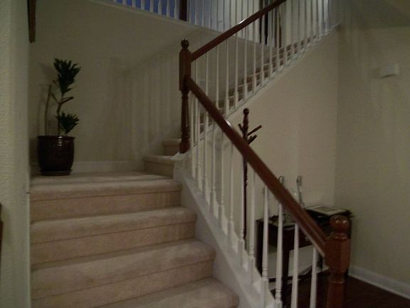 3rd image of 2312 Hartland Cir
