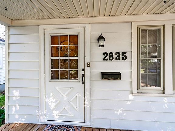 4th image of 2835 Hazel Ave