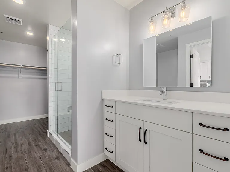 475 N 9th St #303 — Photo 20
