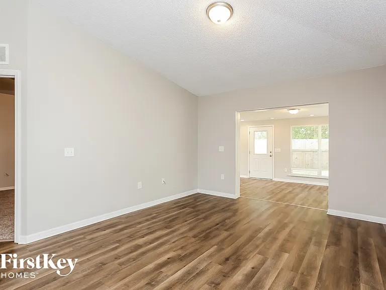 8113 N Misty Meadows Ct — Photo 4