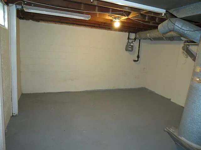 186 College St — Photo 12