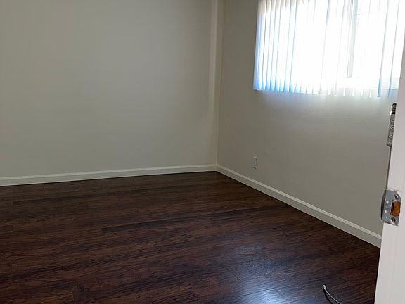 4th image of 5738 Whitsett Ave APT 209