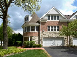 527 N Dunton Ave #1, Arlington Heights, IL 60004