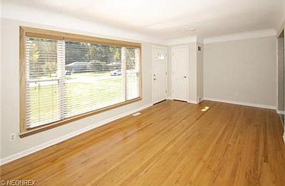 3rd image of 37400 Carleen Ave