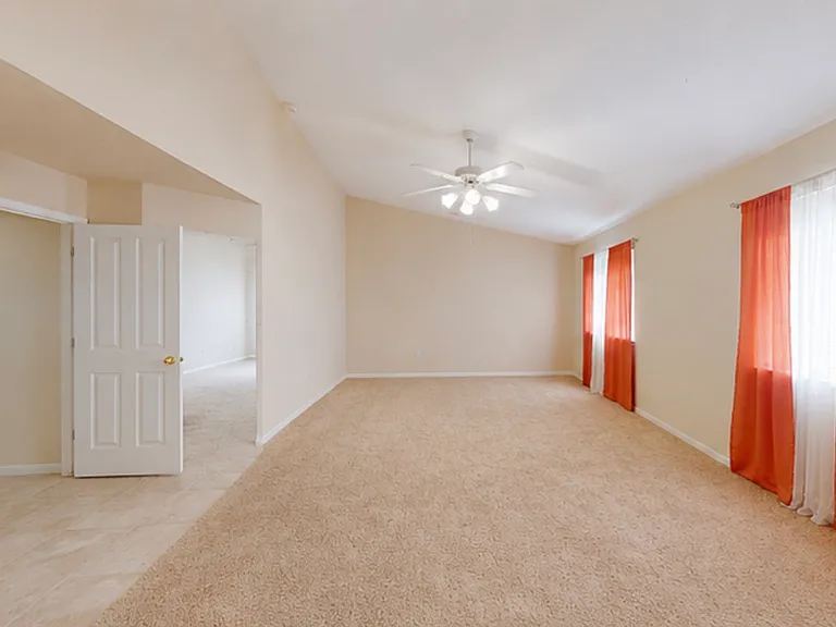 946 Sandy Way — Photo 16