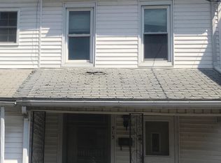 513 W 3rd St, Mount Carmel, PA 17851