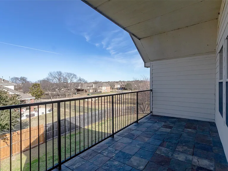504 Connemara Ct — Photo 37