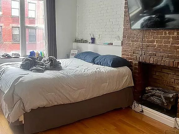 2nd image of 441 E 83rd St APT 2B