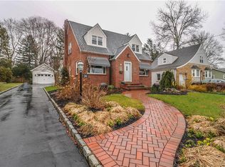 24 Ross Ave, Metuchen, NJ