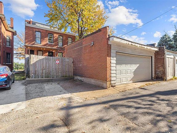 5th image of 3307 S Jefferson Ave #2F